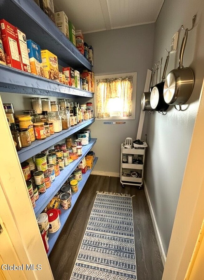 Building Photo - 603 1st St