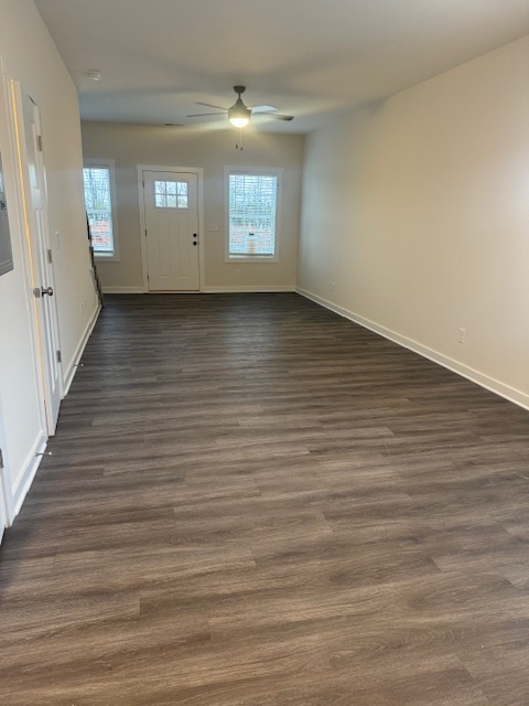 Building Photo - 100 Aviator Cir