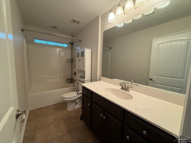 Building Photo - 6640 Tidal Bay Dr