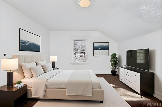 Building Photo - 609 24th St