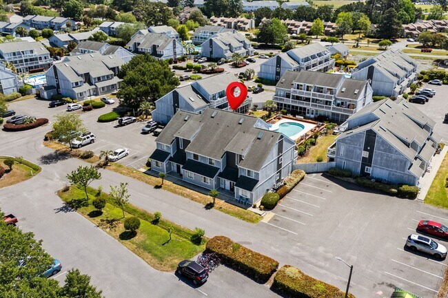 Building Photo - 3700 Golf Colony Ln