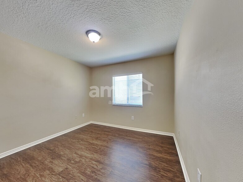 Building Photo - 4409 Country Hills Blvd