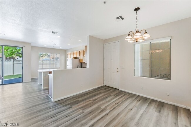 Building Photo - 6425 N Buttercup Creek St