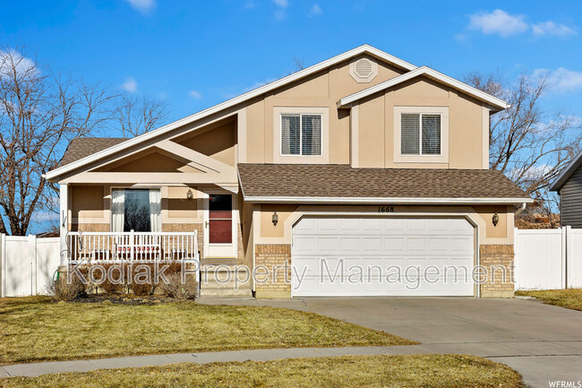 Primary Photo - 1668 W Rockbridge Dr