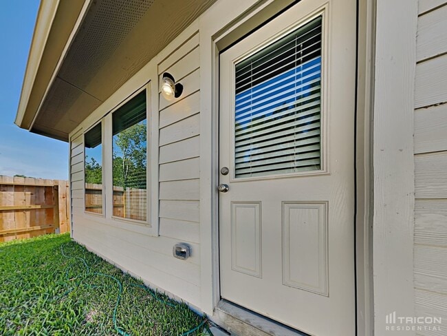 Building Photo - 18622 Rosehill Pr Dr
