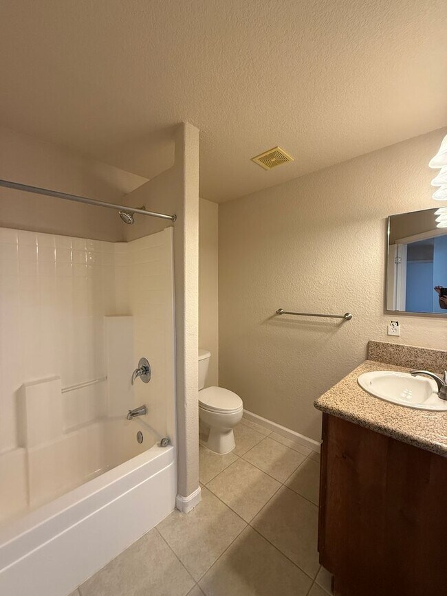 Building Photo - 2379 Albatross Way