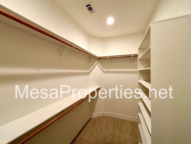 Building Photo - 13605 Spring Valley Pkwy