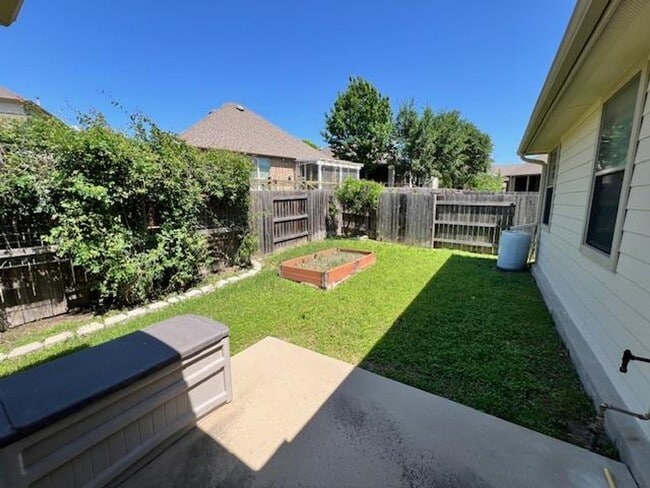 Building Photo - Executive One Story / 4 bedroom / Reserve ...