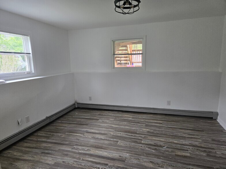Building Photo - 2480 Route 9D