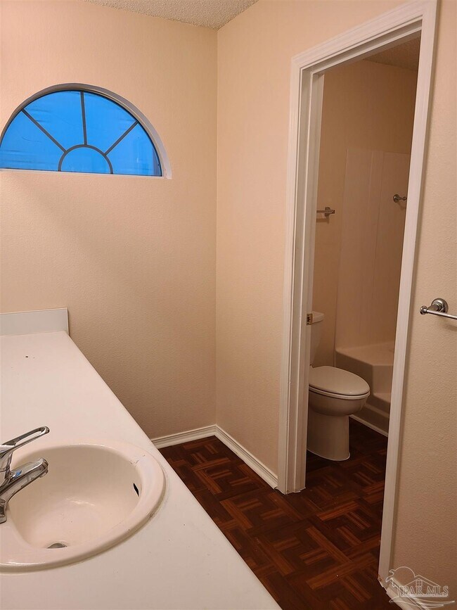 Building Photo - 358 Mirabelle Dr