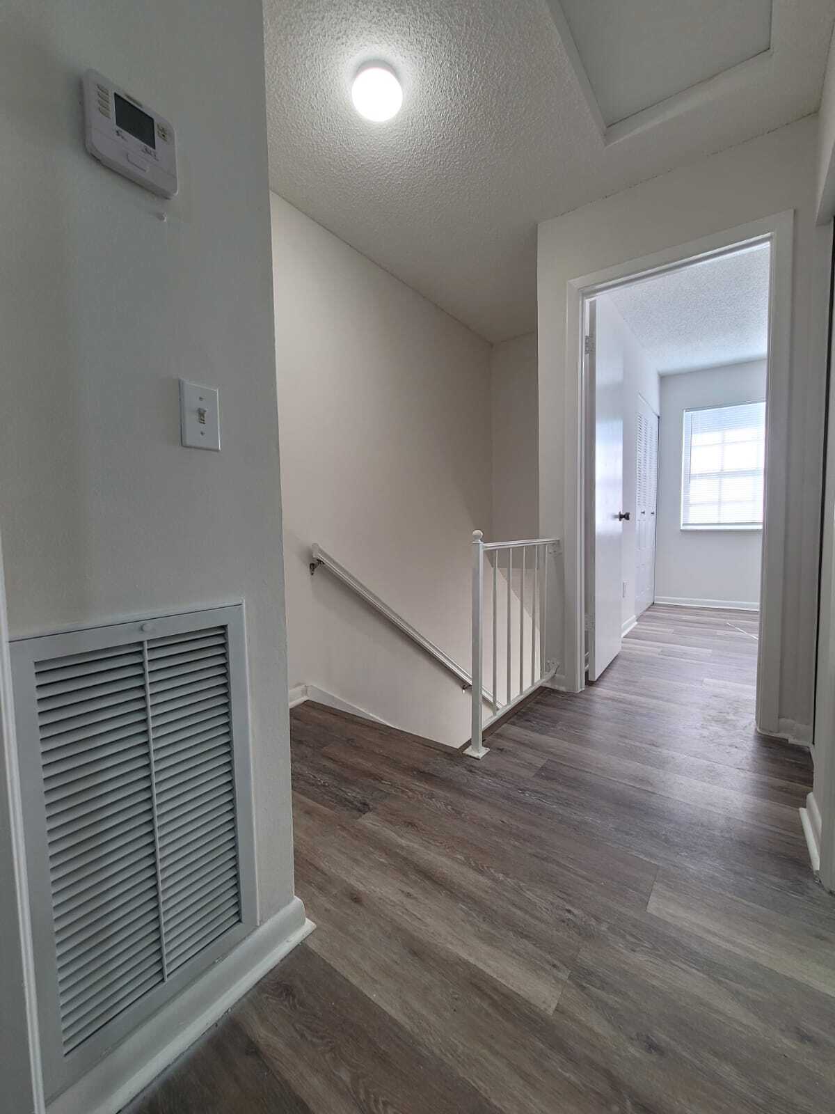 Building Photo - 6141 Oak Cluster Cir