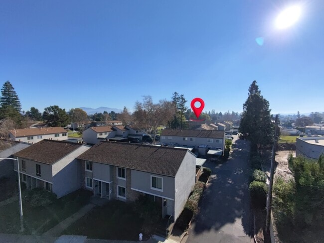 Building Photo - 3540 Northwood Dr.