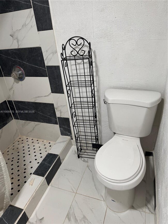 Building Photo - 1822 Cleveland St