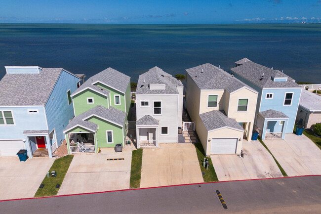 Building Photo - 204 Las Joyas Blvd