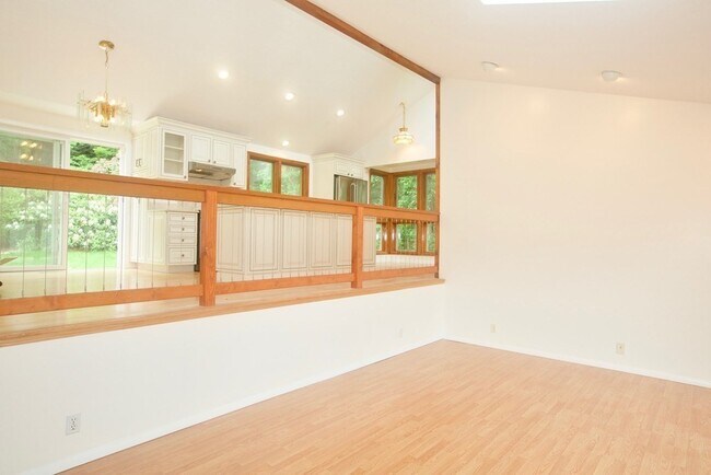 Building Photo - 54 Drumlin Rd