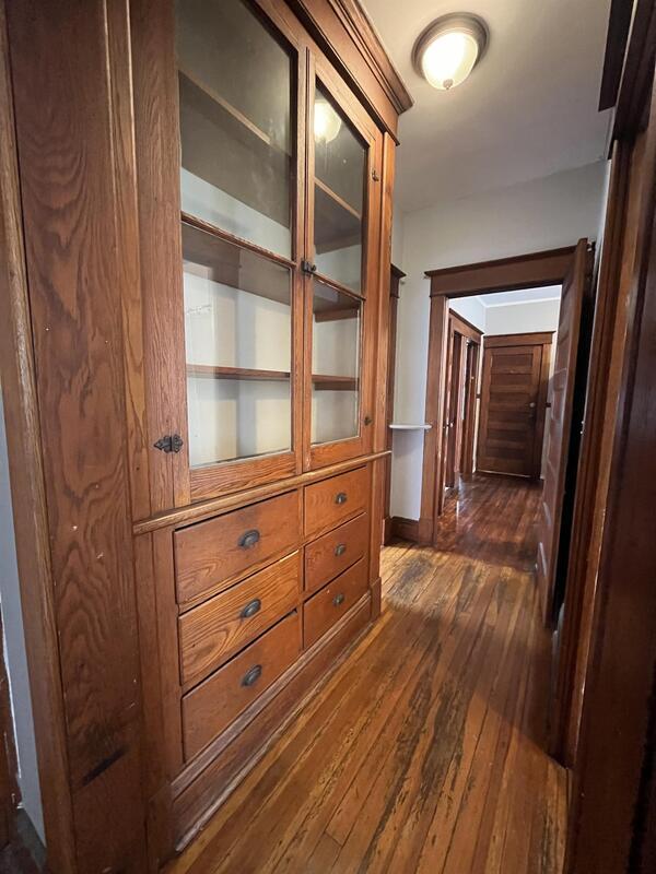 Building Photo - 20 Besch Ave