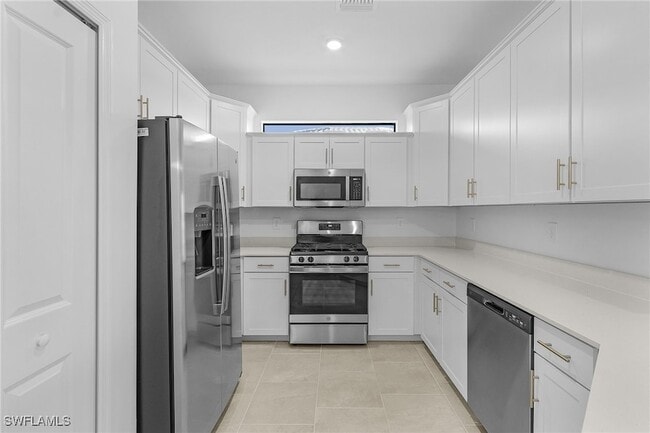 Building Photo - 19621 Hinkley Dr