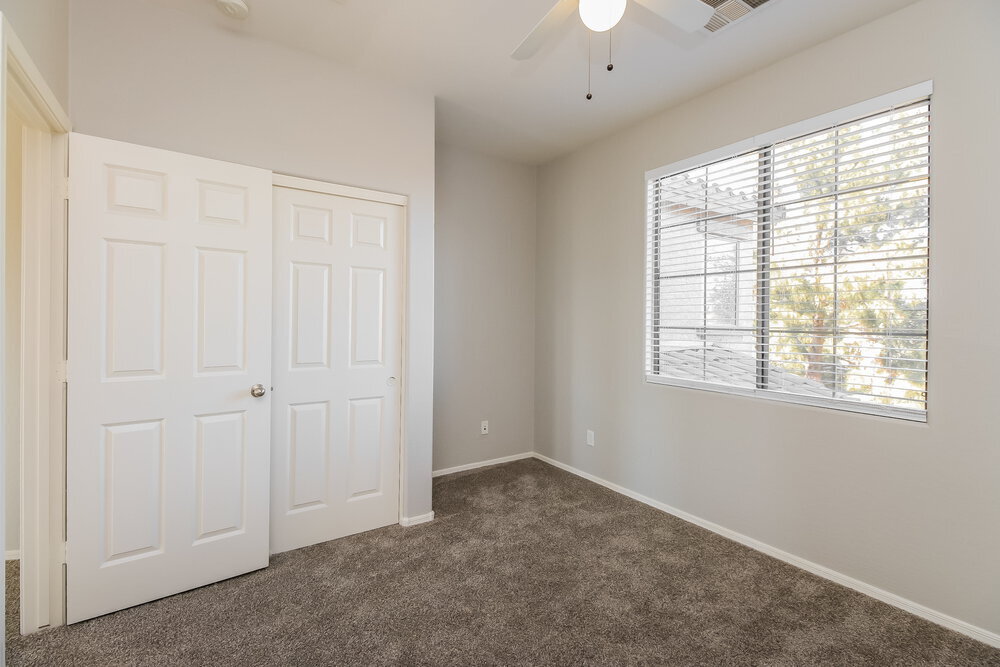 Building Photo - 3070 S Southwind Dr