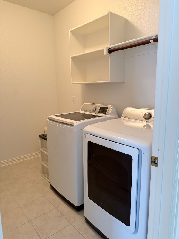 Building Photo - 4473 White Rock Ln