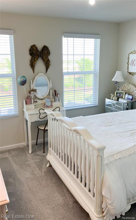 Building Photo - 4932 Glenora Dr