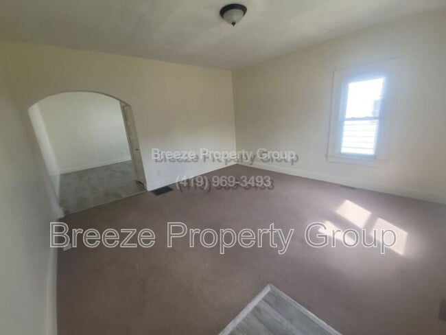 Building Photo - 1436 W High St