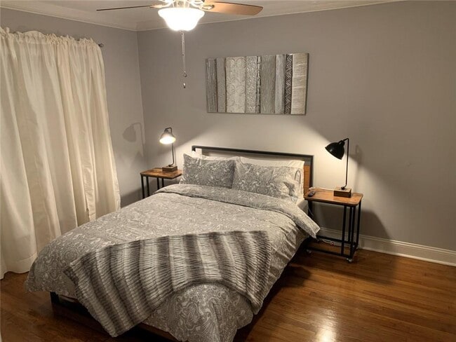 Building Photo - 1068 Faith Ave SE