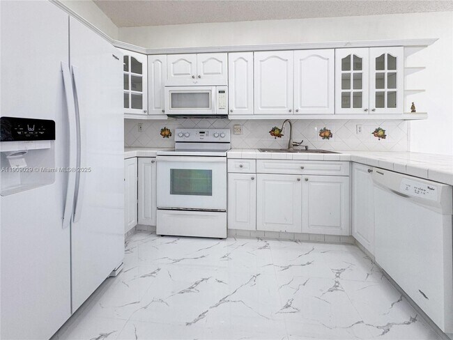 Building Photo - 1382 SE 11th Pl