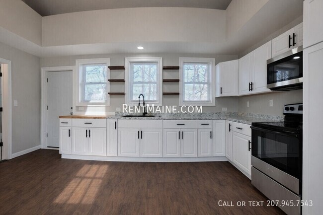 Building Photo - 6 Cram St