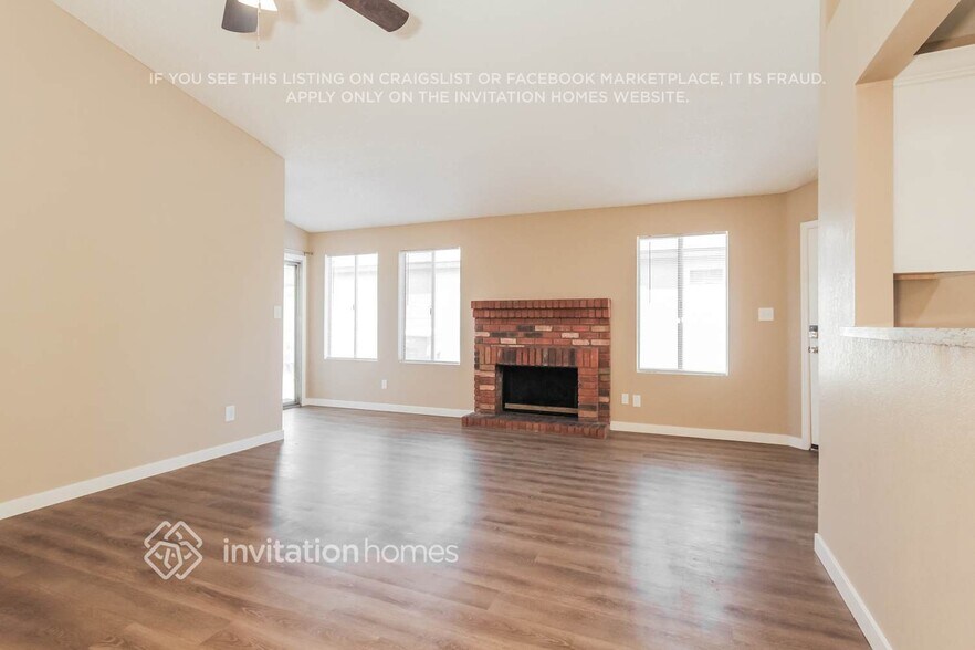 Building Photo - 3108 E Siesta Ln