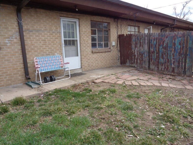 Access to Backyard - 1927 S Elati St