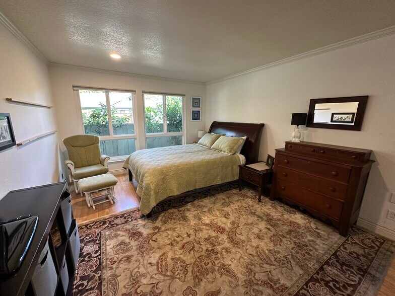 Building Photo - 125 Alta Mesa Ct