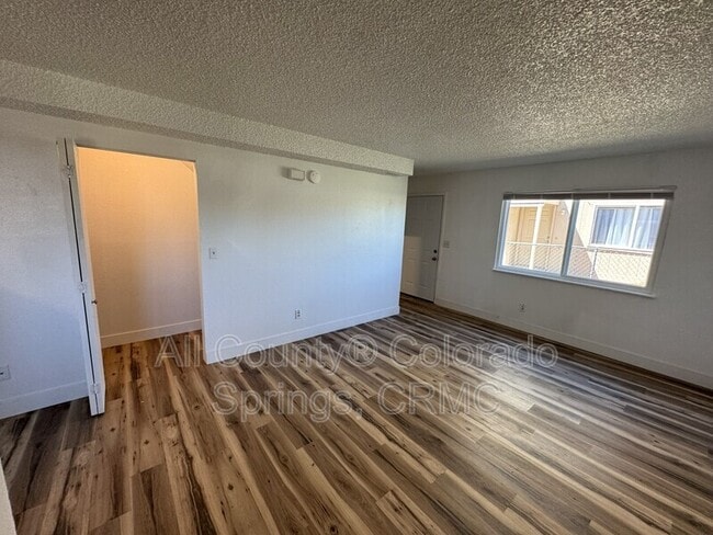 Building Photo - 6678 Provincial Dr