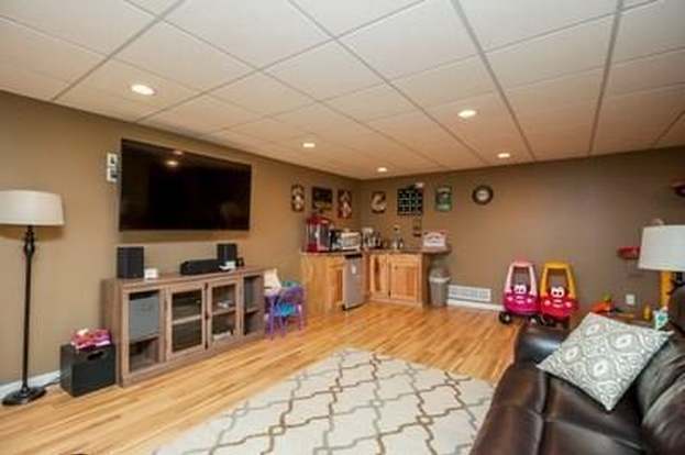 Building Photo - 3310 White Oak Ln
