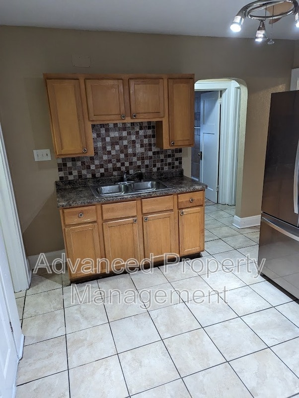 Building Photo - 3941 N 24th Pl