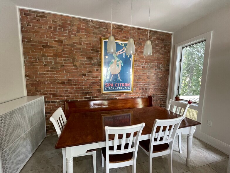 Building Photo - 39 Cypress St