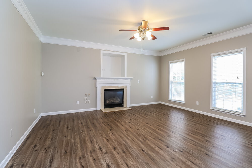 Building Photo - 13138 Planters Row Dr