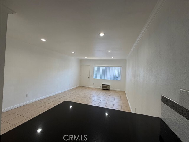 Building Photo - 240 W Verdugo Ave