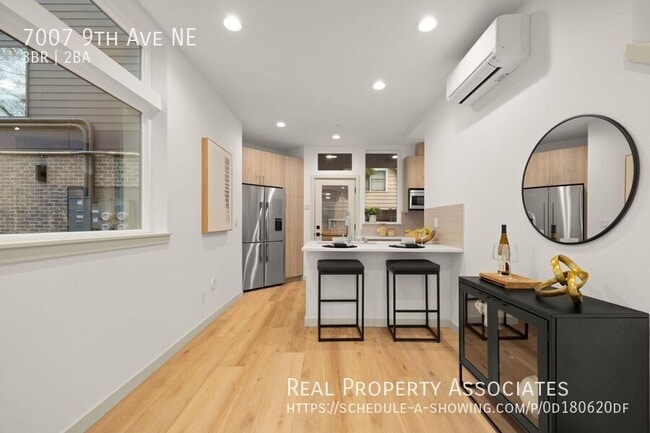 Building Photo - 7007 9th Ave NE