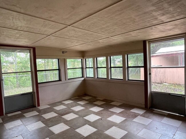 Building Photo - 1190 Bernice Ln