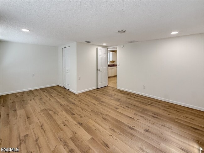 Building Photo - 202 2nd St