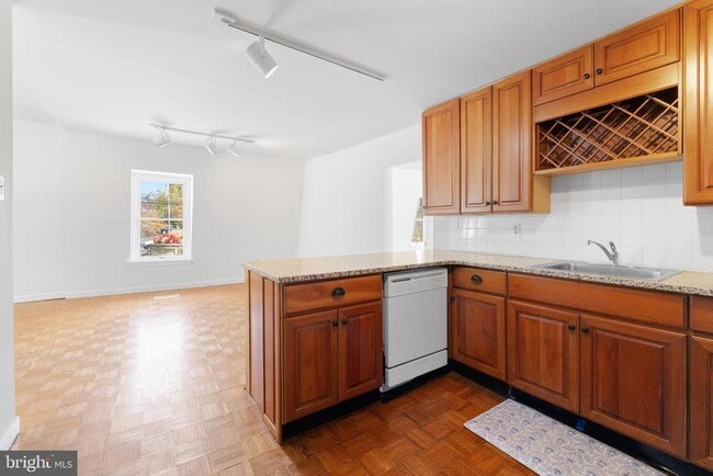 Building Photo - 9800 Germantown Pike