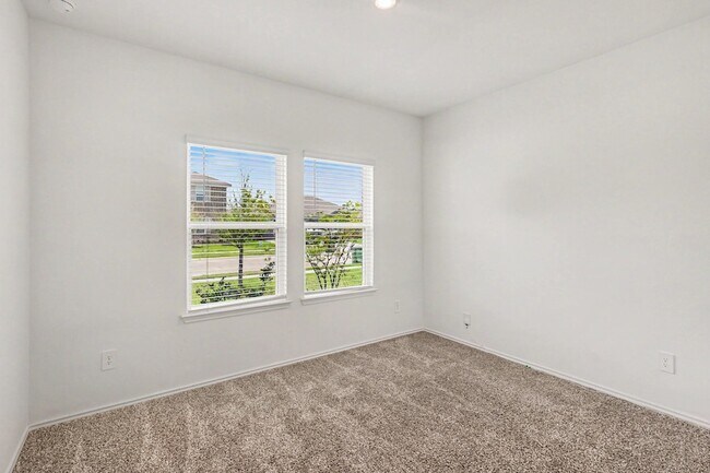 Building Photo - 609 San Jacinto Trl