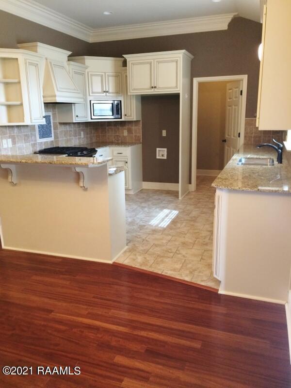 Building Photo - 27 Silver Cedar Ct