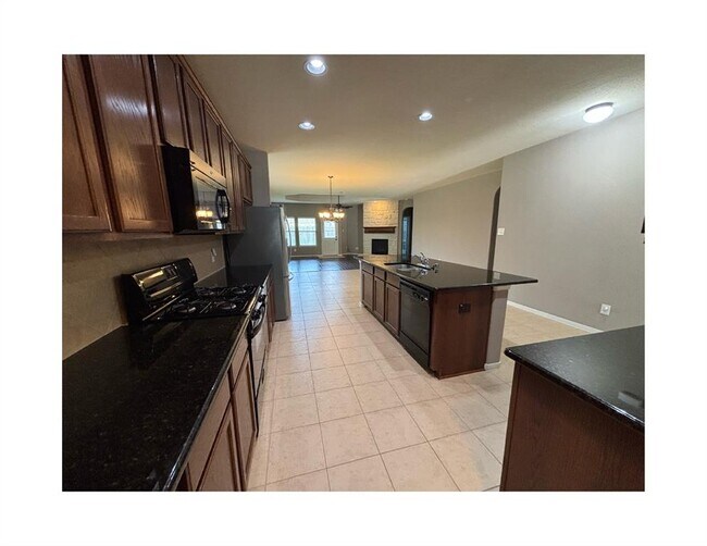 Building Photo - 15518 Huddleston Dr