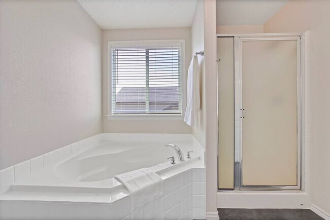 Building Photo - 2933 W Tubac Dr