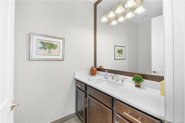 Building Photo - 11933 SW Coral Cove Pkwy