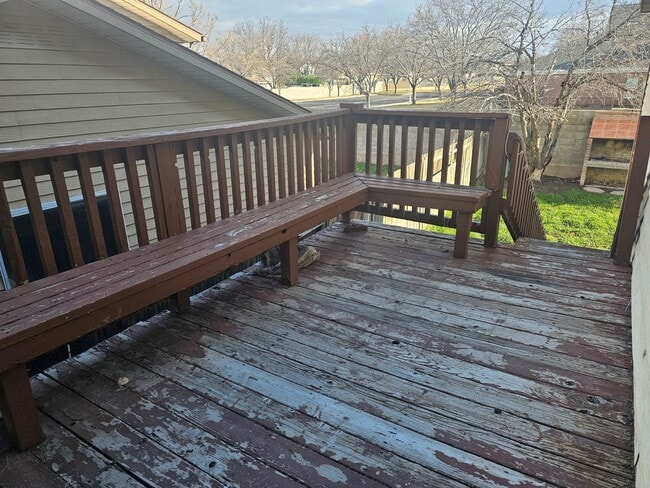 Building Photo - Check out this Beautiful 4 bedroom 2 Bathroom Home in West Valley Ut!!