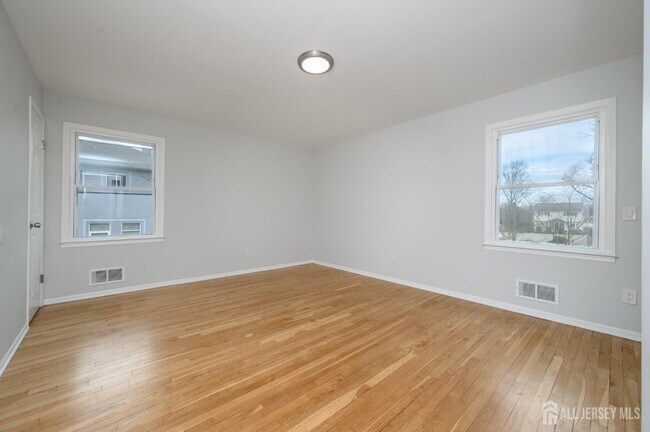 Building Photo - 796 Inman Ave