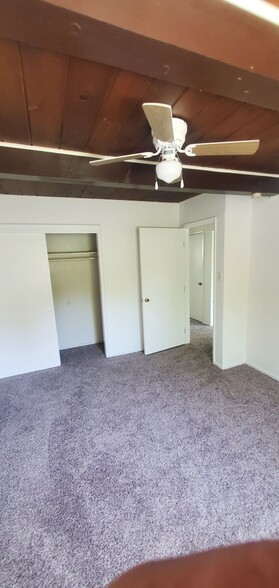 Building Photo - 823 Oregon St