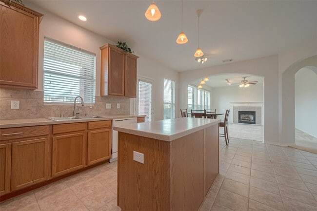 Building Photo - 18118 Billabong Crescent Ct